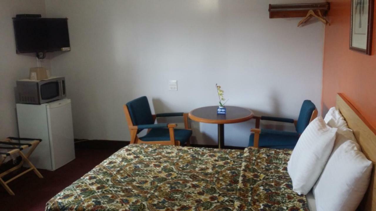 River Mist Inn Sturgeon Falls Exterior foto