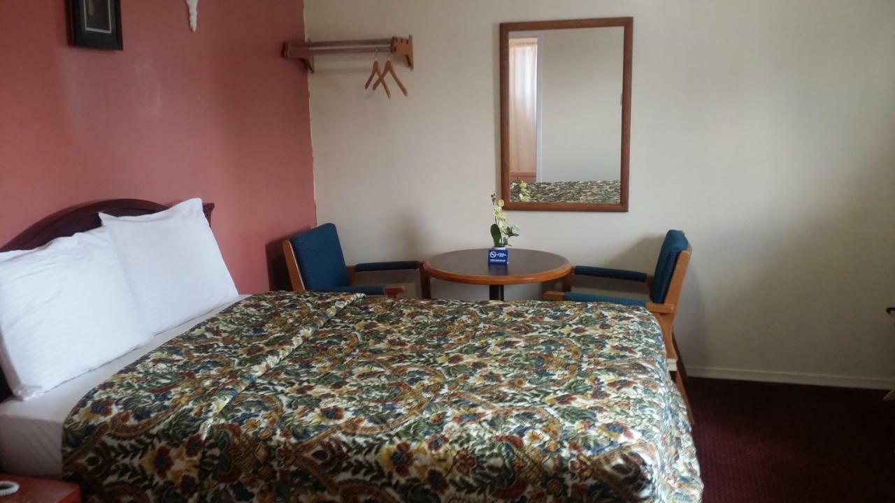 River Mist Inn Sturgeon Falls Exterior foto